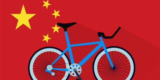 中国の国旗が付いた自転車のイラストです。