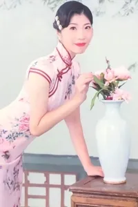 チン　 レイア先生