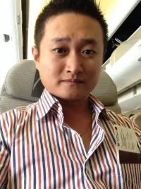 コウ シンカ先生