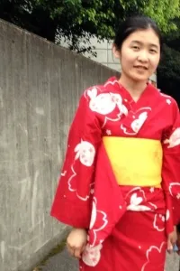 辺 媛 先生