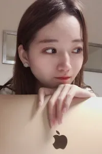 侯 人琦 先生