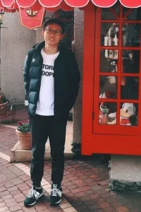 李 诚开 先生
