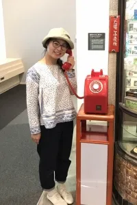 倪 燕 先生