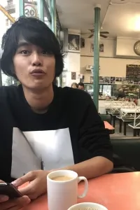 ヨシダ タクミ先生