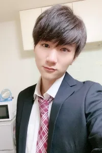 胡 首一 先生