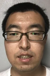 テイ イ先生