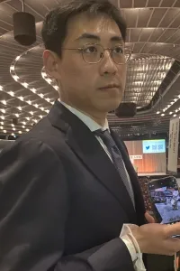 チョウ オウ先生
