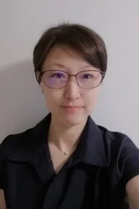 リ ケイ先生