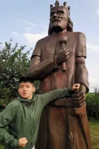 ZHIHANGIR YIGUOR 先生