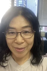コウ ショウホン先生