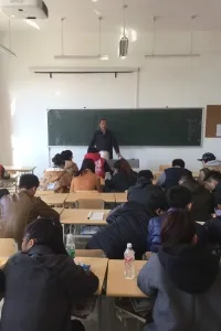 母 庆彬 先生