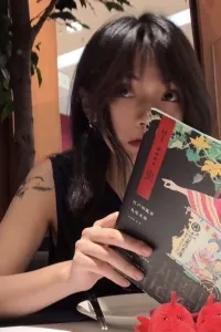 张 丽文 先生