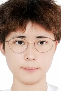 王 靓 先生