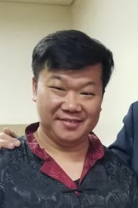 张 斌 先生